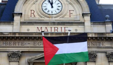 Zweistaatenlösung: Französische Städte lösen mit Palästinaflaggen Streit aus