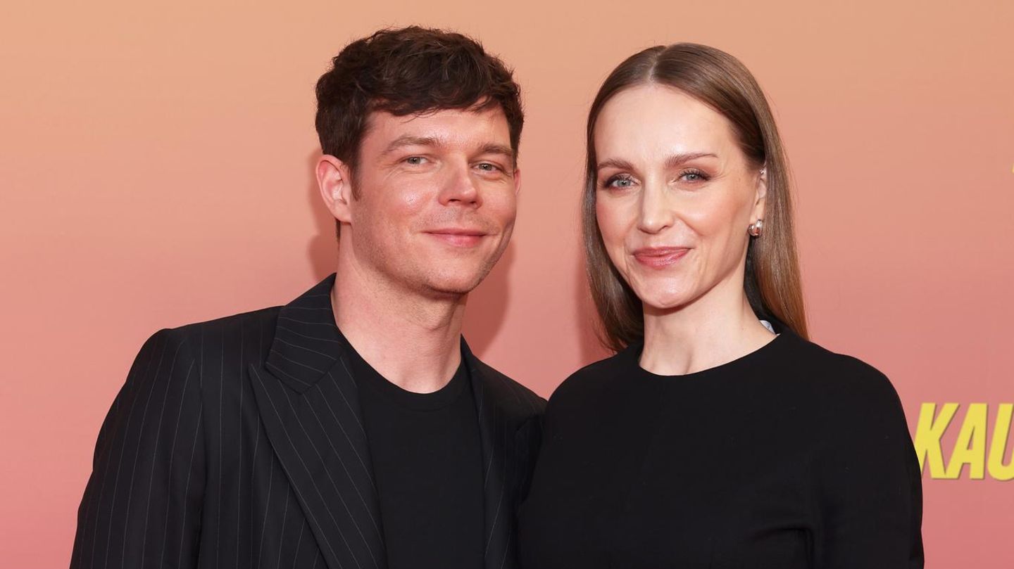 Georg Listing hat geheiratet! So schön waren die Looks des Paares