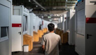 Asylverfahren: Anerkennungsquote von Asylsuchenden sinkt deutlich