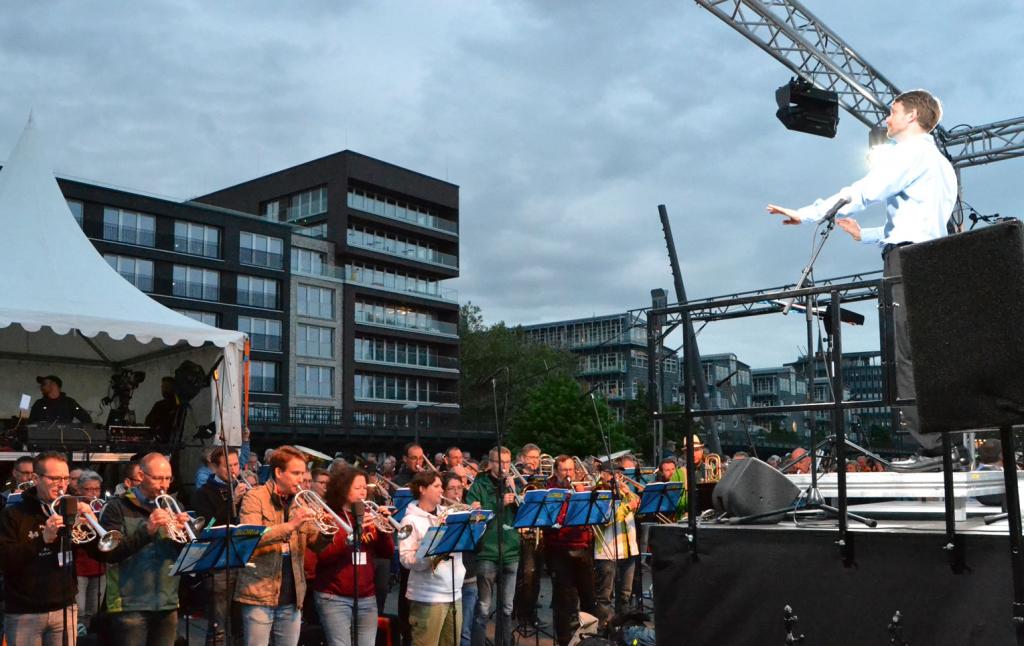 Serenade auf der Jan-Fedder-Promenade © Karola Richter