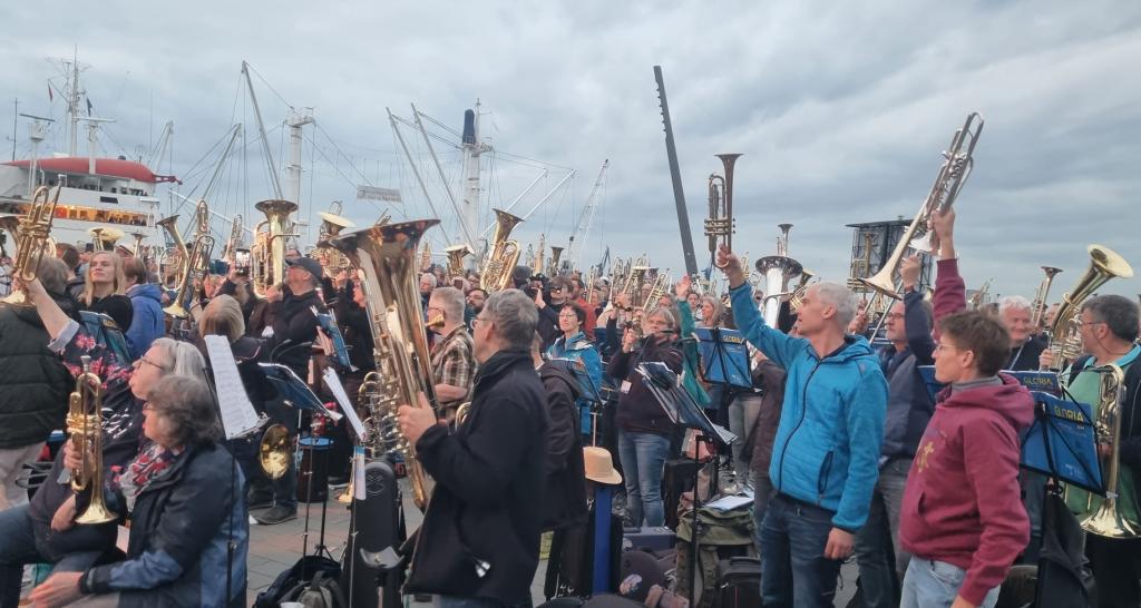 Serenade auf der Jan-Fedder-Promenade © Karola Richter