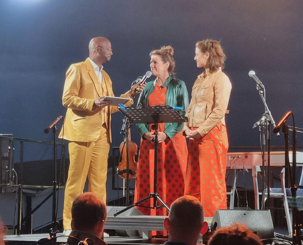 »Ukuthula« – »Frieden«, Serenade auf der Jan-Fedder-Promenade © Karola Richter