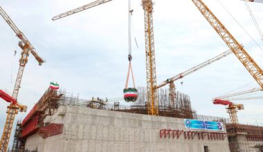 Atomprogramm: Russland und Iran vereinbaren Bau iranischer Atomkraftwerke