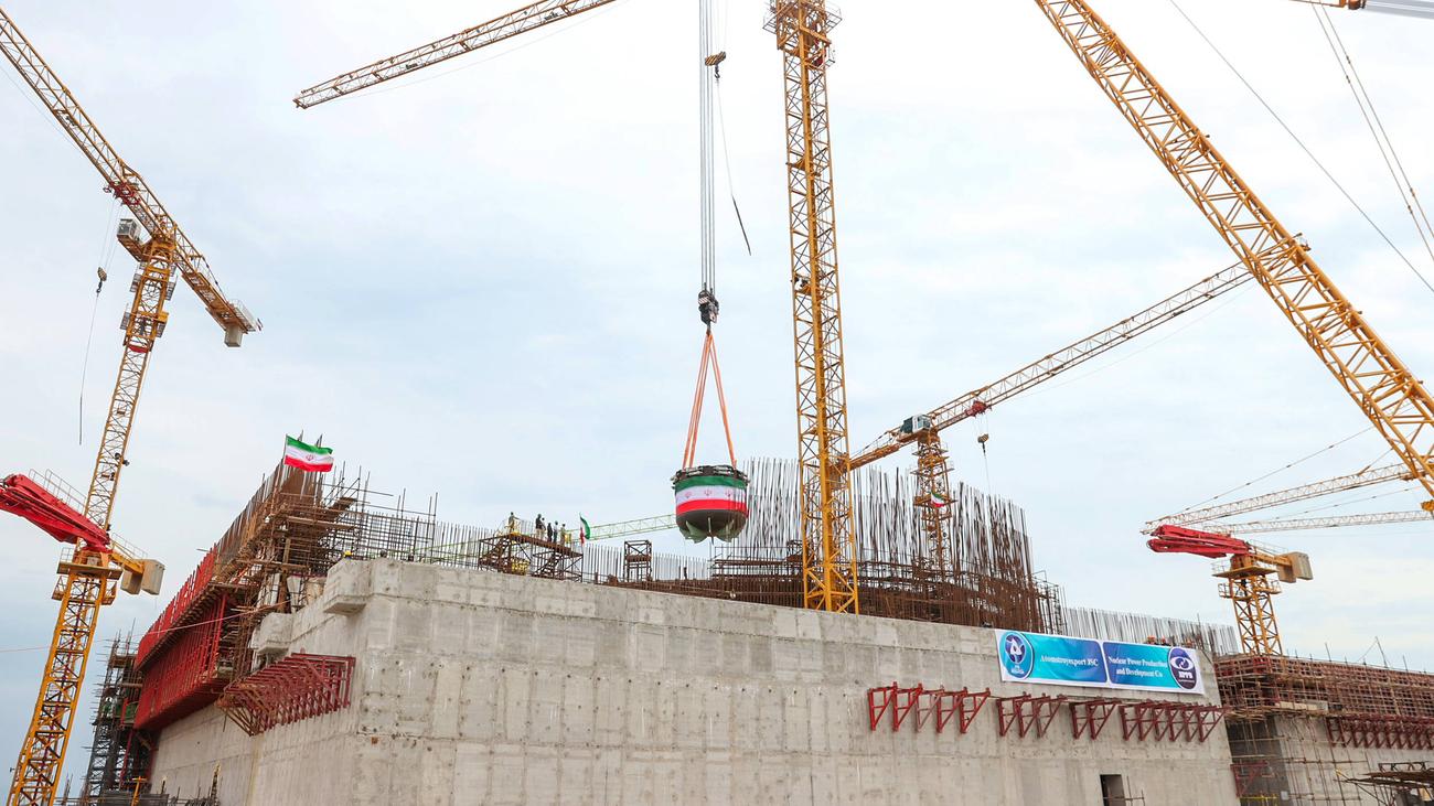 Atomprogramm: Russland und Iran vereinbaren Bau iranischer Atomkraftwerke