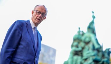 Bundeskanzler in Düsseldorf: Merz: AfD profitiert im Osten von enttäuschten Hoffnungen