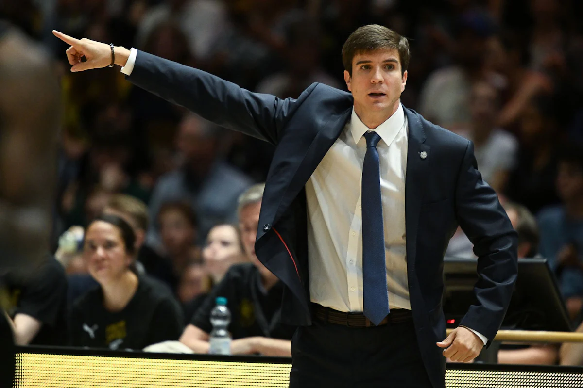 Basketball - Erste Testspiel-Pleite für Alba Berlin in Malaga - Sport