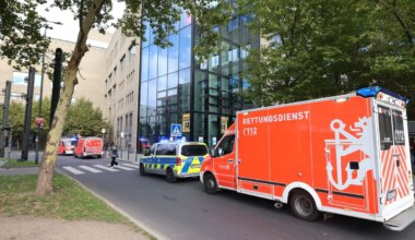Bibliothek Düsseldorf - 17-Jähriger nach Messerangriff außer Lebensgefahr - Panorama