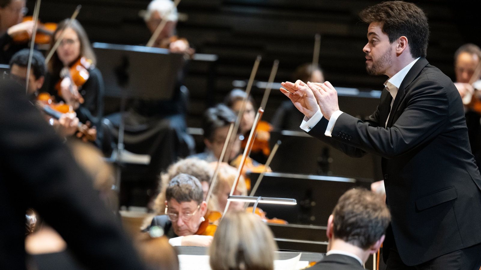 Dirigent aus Israel: Festival lädt Münchner Philharmoniker aus