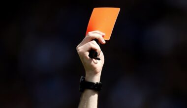 Kreisliga in Dortmund: Schiedsrichter zum Auto verfolgt und von Spieler geschlagen