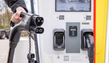 Shell has announced the build-out of a Europe-wide, integrated charging network for battery-electric trucks.