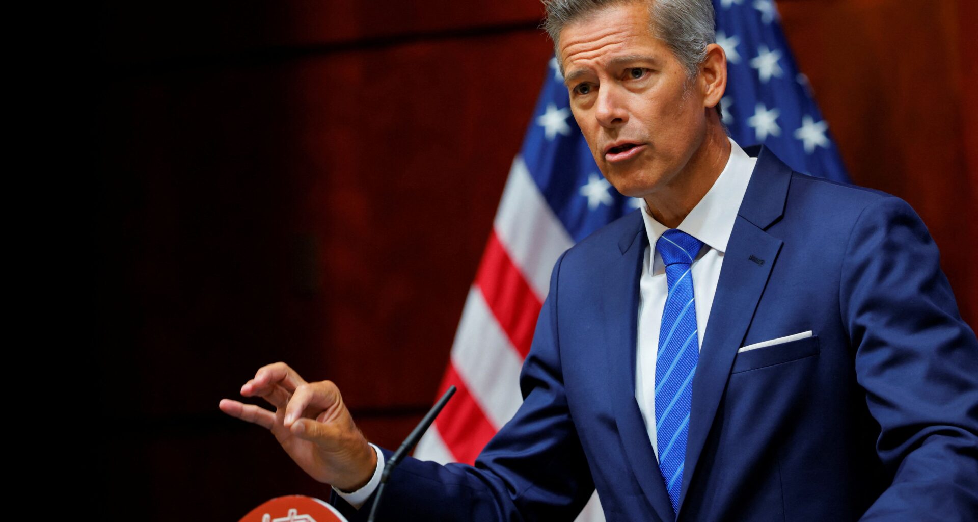 US-Verkehrsminister warnt Europa vor Einschränkungen transatlantischer Flüge