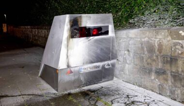 Blitzeranhänger brennt: Stadt Essen hat Ersatz