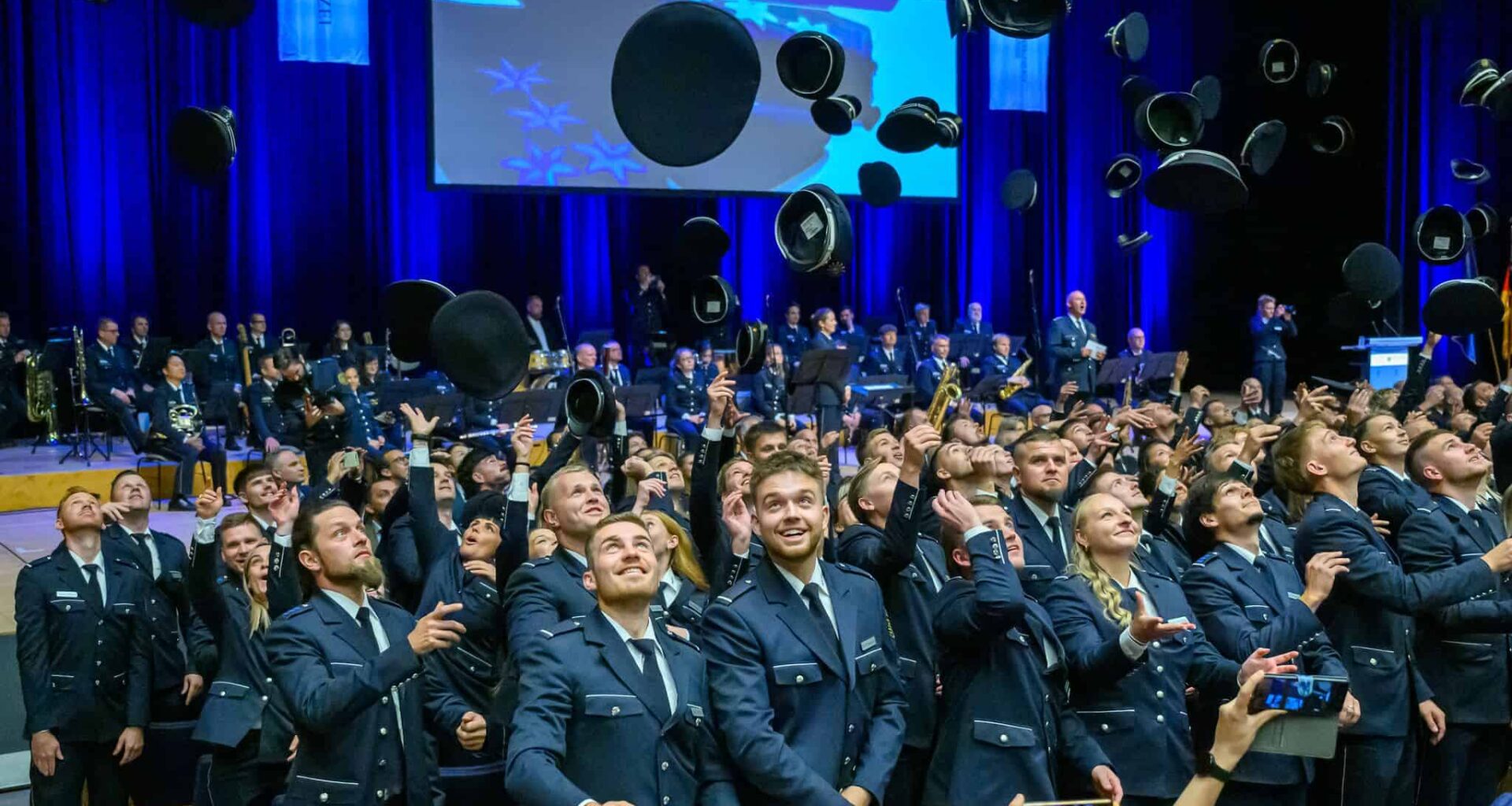 205 neue Kommissare bei sächsischer Polizei