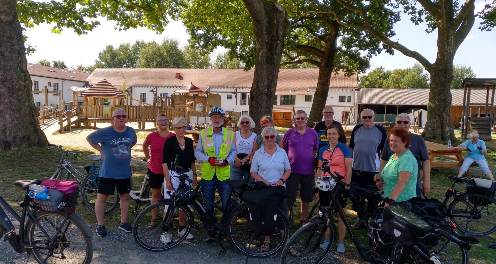 Radtour für Junggebliebene führt von Mengede nach Bochum