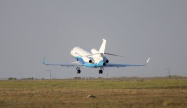 Keine Landung mit Papierkarten: GPS-Angriff: Neue Details zu Flug mit von der Leyen an Bord