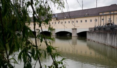 Oberföhring: Oktoberfest-Besucher aus England rettet Frau im Isarkanal - München