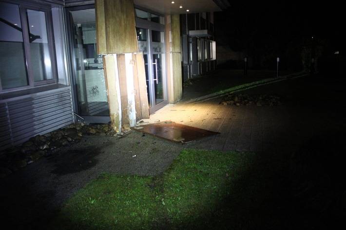 Betrunkene lassen Unfallwagen zurück - Radio Bielefeld