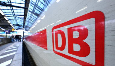 Berlin: Bahn kämpft mit Verspätungen | Politik