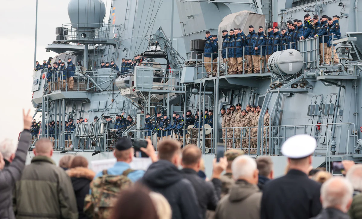 Marine - Fregatte „Brandenburg“ zurück von UN-Einsatz im Mittelmeer - Politik
