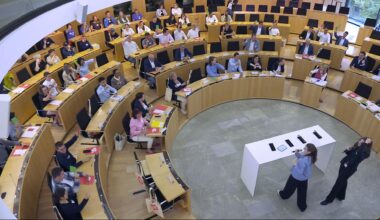 Landesjugendkongress – Treffen in Wiesbaden - Video | hessenschau.de
