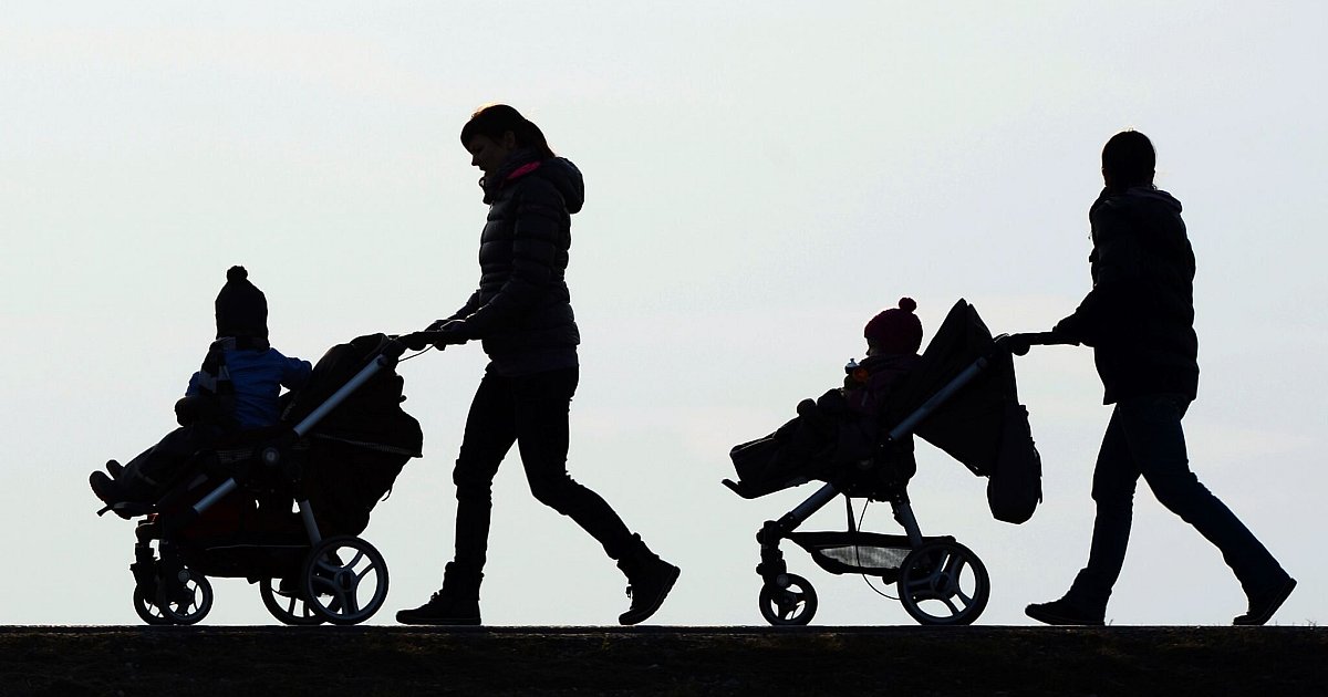 Eltern geben etwas weniger für Babyausstattung aus | Wirtschaft Überblick
