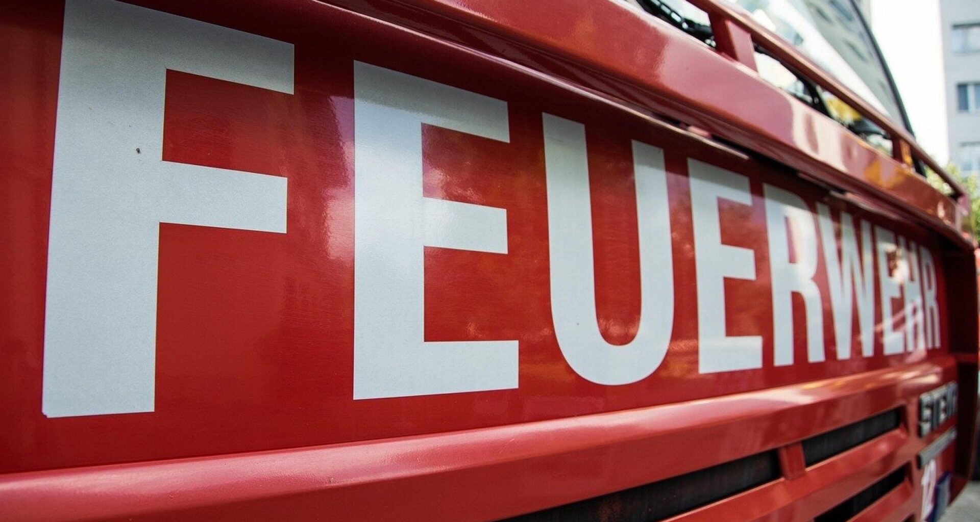 Brand in Mehrfamilienhaus in Steinhagen: Feuerwehr rettet Personen vom Balkon | Haller Kreisblatt