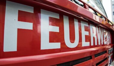 Brand in Mehrfamilienhaus in Steinhagen: Feuerwehr rettet Personen vom Balkon | Haller Kreisblatt