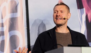 Digitalexperte Sascha Lobo in Bielefeld: So gelingt die KI-Transformation in OWL | Nachrichten aus Ostwestfalen-Lippe