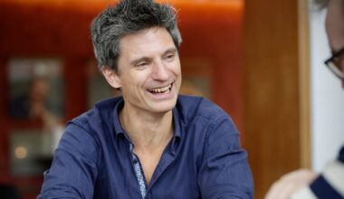 So tickt der neue Chef der Bielefelder Philharmoniker