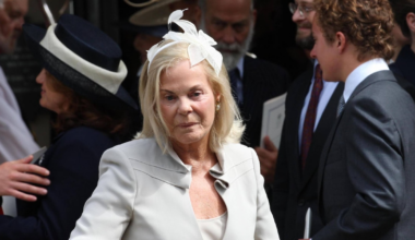 Charles und Camilla nehmen an Trauerfeier von Herzogin Katharine teil