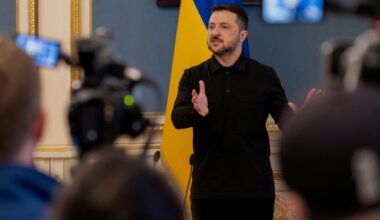 Der ukrainische Präsident Selenskyj vor Journalisten