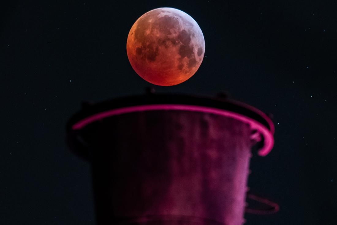 Der „Blutmond“ bei einer totalen Mondfinsternis im Jahr 2019 (Archivfoto)