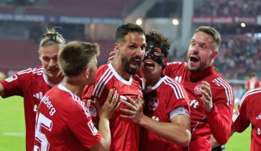 FCN: Kings of Leon feiern Tor-Comeback im Max Morlock Stadion | Sport