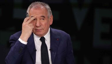 Regierungskrise und politischer Riss bedrohen die Stabilität Frankreichs .. was sind die möglichen Szenarien?