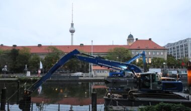 Weltkriegsbombe in Berlin gefunden: Großeinsatz der Polizei | Regional