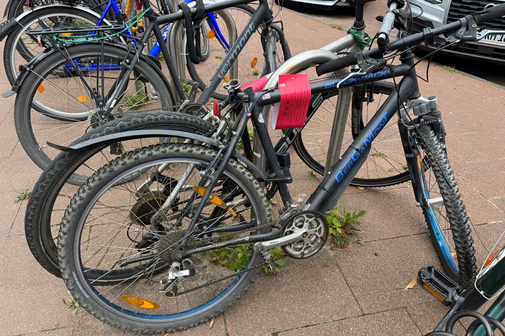 Fahrräder bekommen Post vom Ordnungsamt