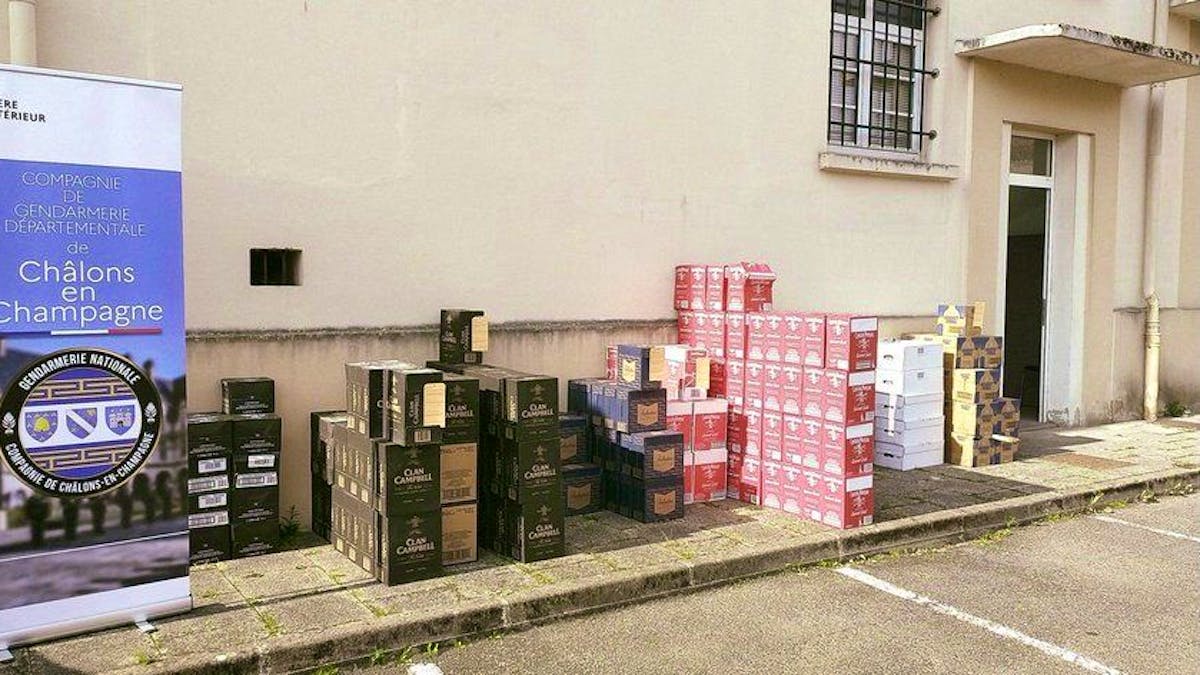 Frankreich: 27-Jähriger mit 1034 Litern luxemburgischem Schmuggel-Schnaps gestoppt
