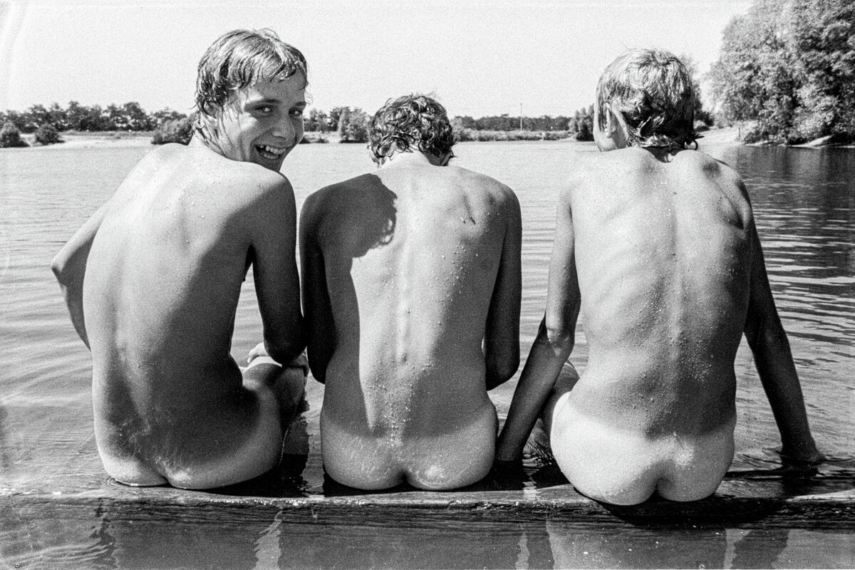 Berlin geht baden (7): Ganz ohne Tuch ins Becken