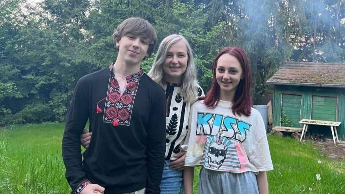 Tamara Bohatyrova mit Sohn Oleksandr und Tochter.  