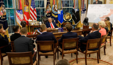 BILD exklusiv +++ Hitziges Gespräch: Trump attackiert Europa wegen Putin | Politik