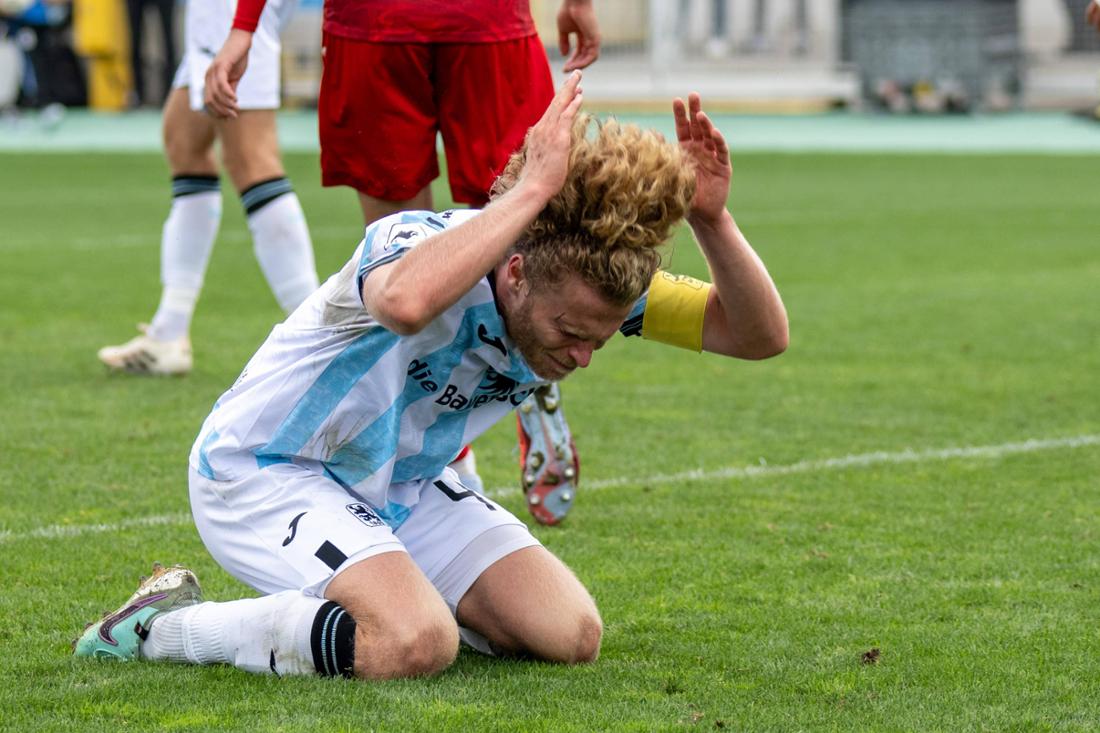Ging in der Abwehr voran, traf in der 66. Minute fast selbst und legte den 1860-Ausgleich auf: Jesper Verlaat.