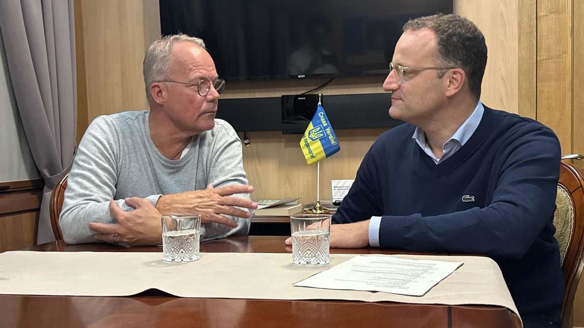 Spahn und Miersch überraschend in Kiew – Trumps Verhandlungs-Frist läuft ab