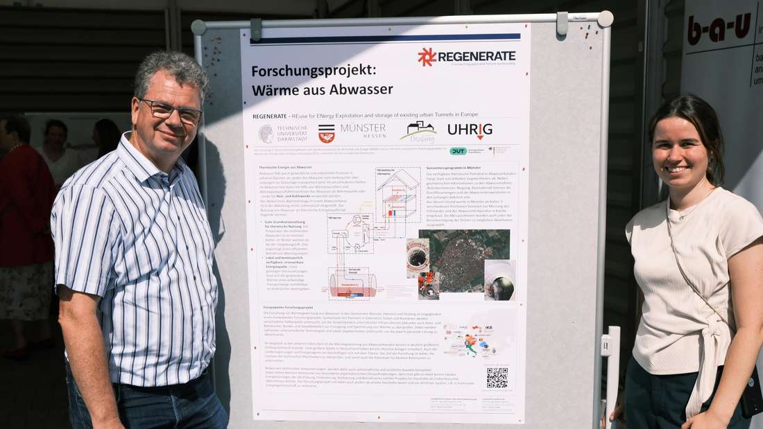 bab01092025 Wärme aus Abwasser: (v.l.) Prof. Dr.-Ing. Hans-Joachim Linke und M.Sc. Nadine Schröder zeigten wie Wärmegewinnung aus Abwasser zukünftig funktionieren kann. Foto: Elie Brandt