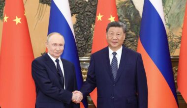 West-Sanktionen treffen Russlands wichtigsten Handelspartner – Bank lässt Putin im Stich