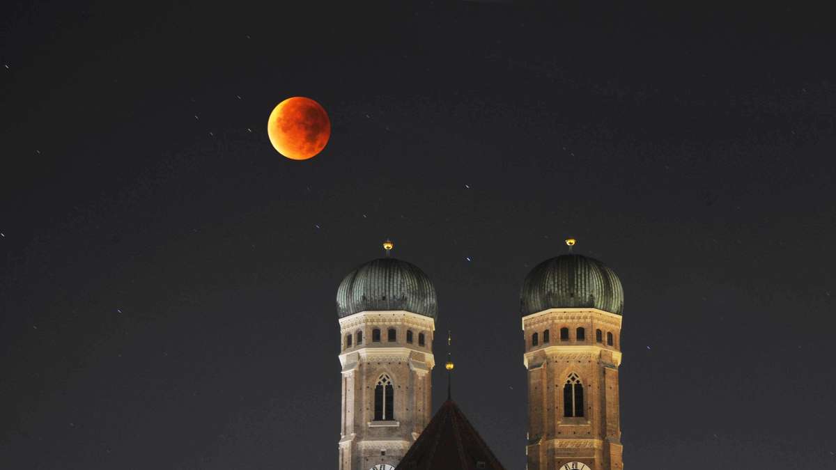 Spektakel heute Abend in München erwartet