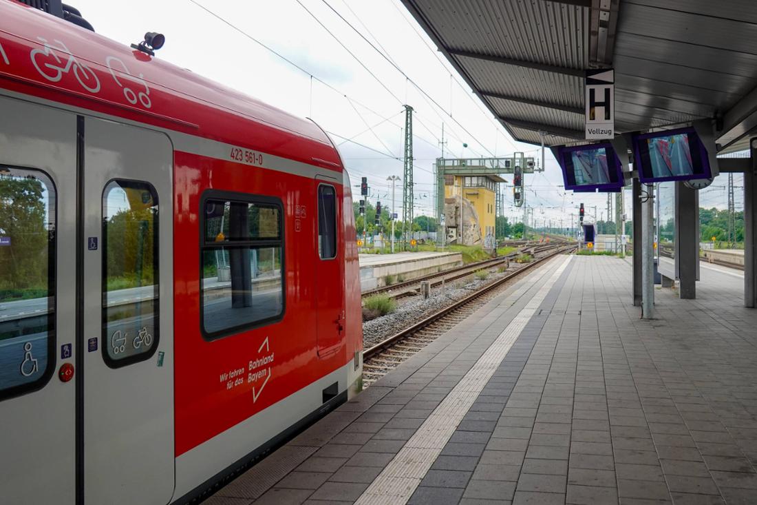 Platform Monitoring Screens At Munich Pasing Station