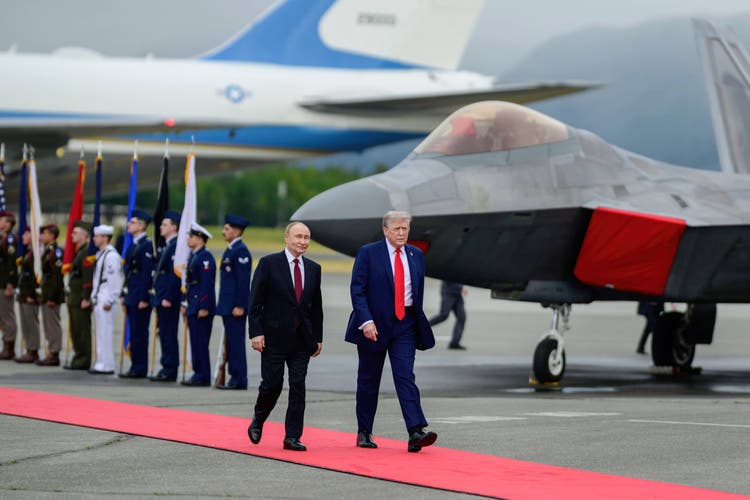 Donald Trump mit Wladimir Putin bei einem Treffen in Anchorage im August.