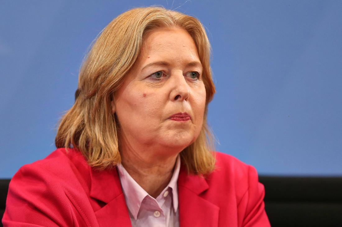Berlin, Deutschland, 03.09.2025: Bundeskanzleramt: Pressekonferenz nach Koalitionsausschuss: Bundesministerin für Arbeit und Soziales, Bärbel Bas.