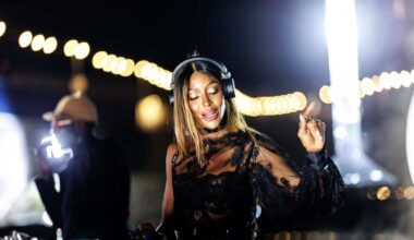 Supermodel Naomi Campbell gibt in München ihre Premiere als DJane