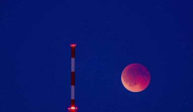 Spektakuläre „Blutmond“-Bilder – und nächstes Sonnenfinsternis-Datum steht